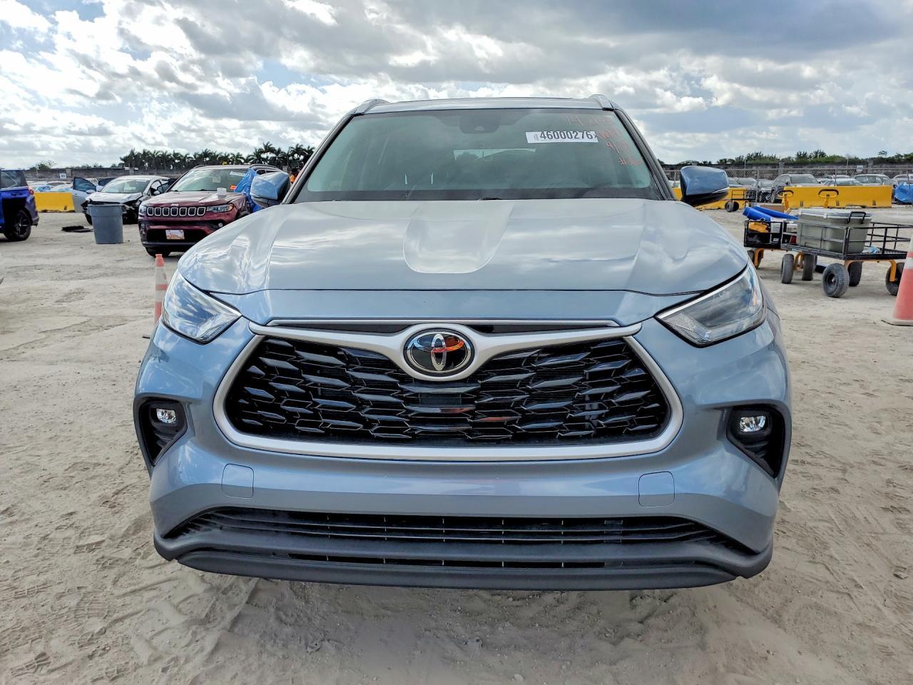 2022 Toyota Highlander Xle - zdjęcie 5