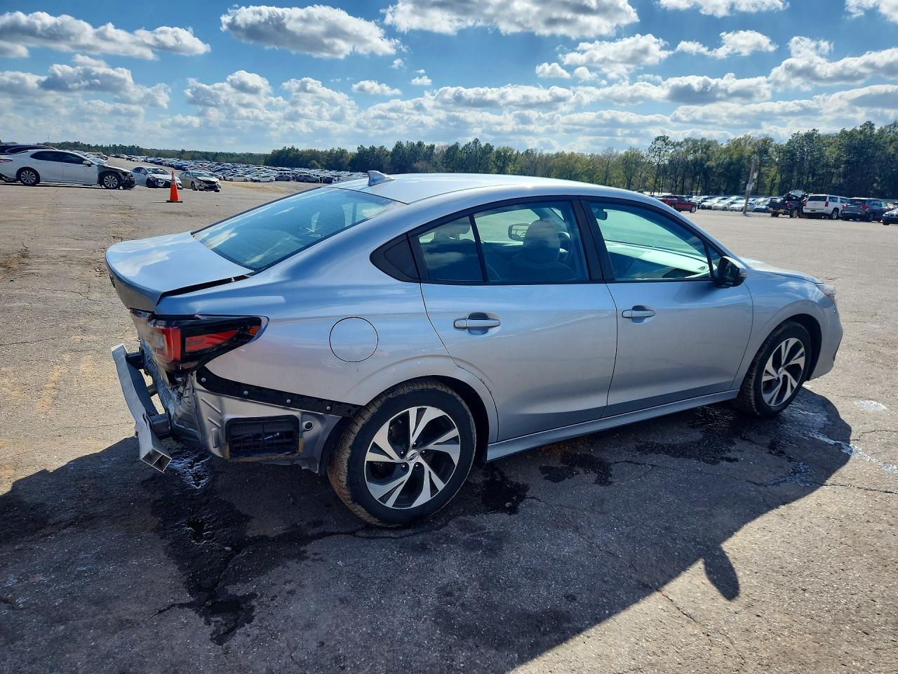 2023 Subaru Legacy Premium - zdjęcie 3