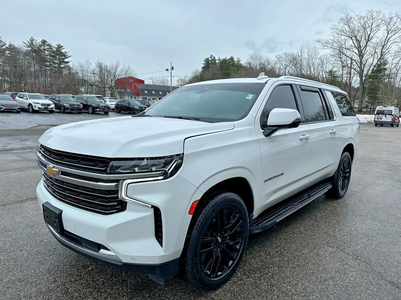 2021 Chevrolet Suburban K1500 Lt - zdjęcie 2