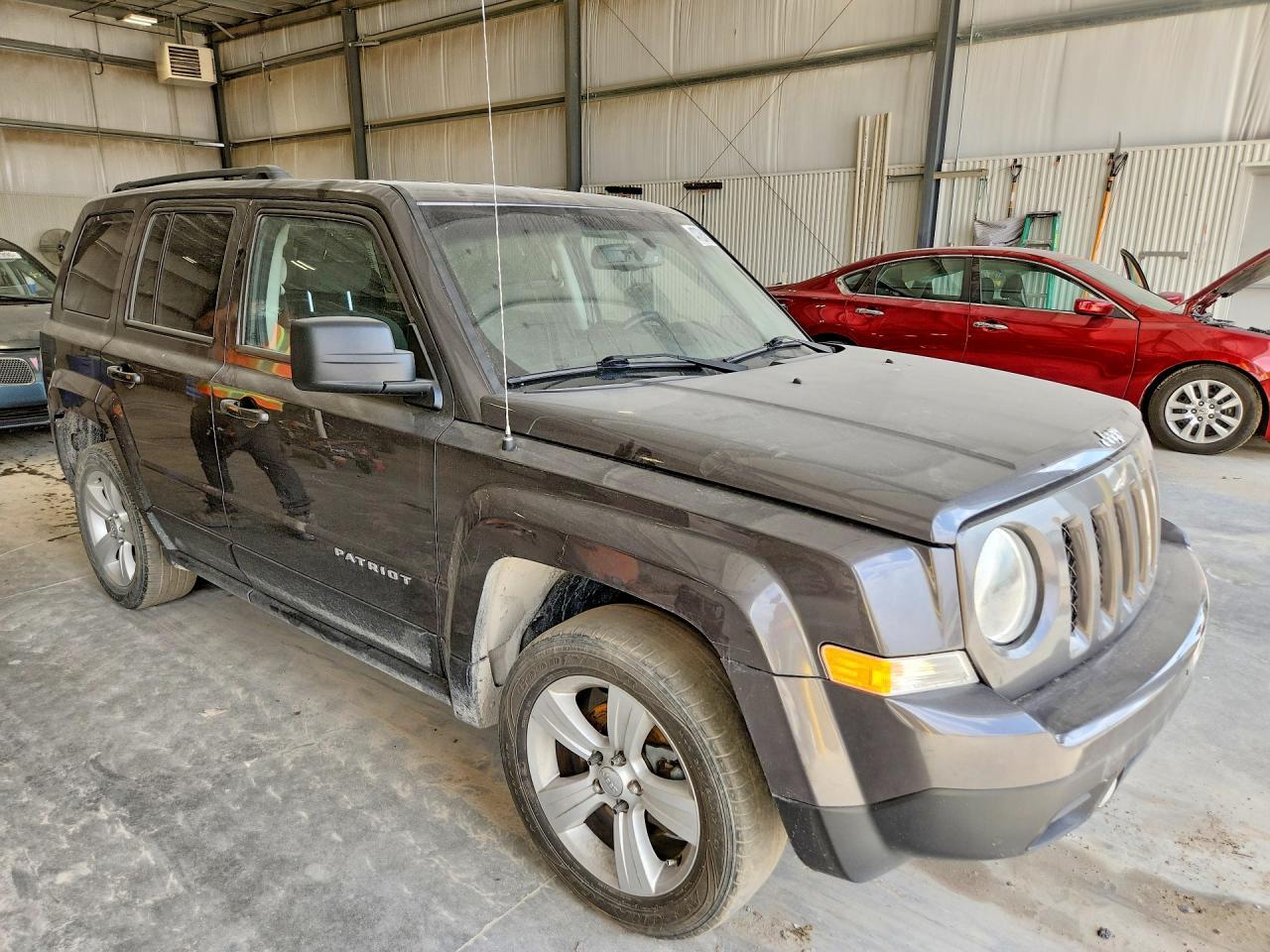 2016 Jeep Patriot Latitude - zdjęcie 4