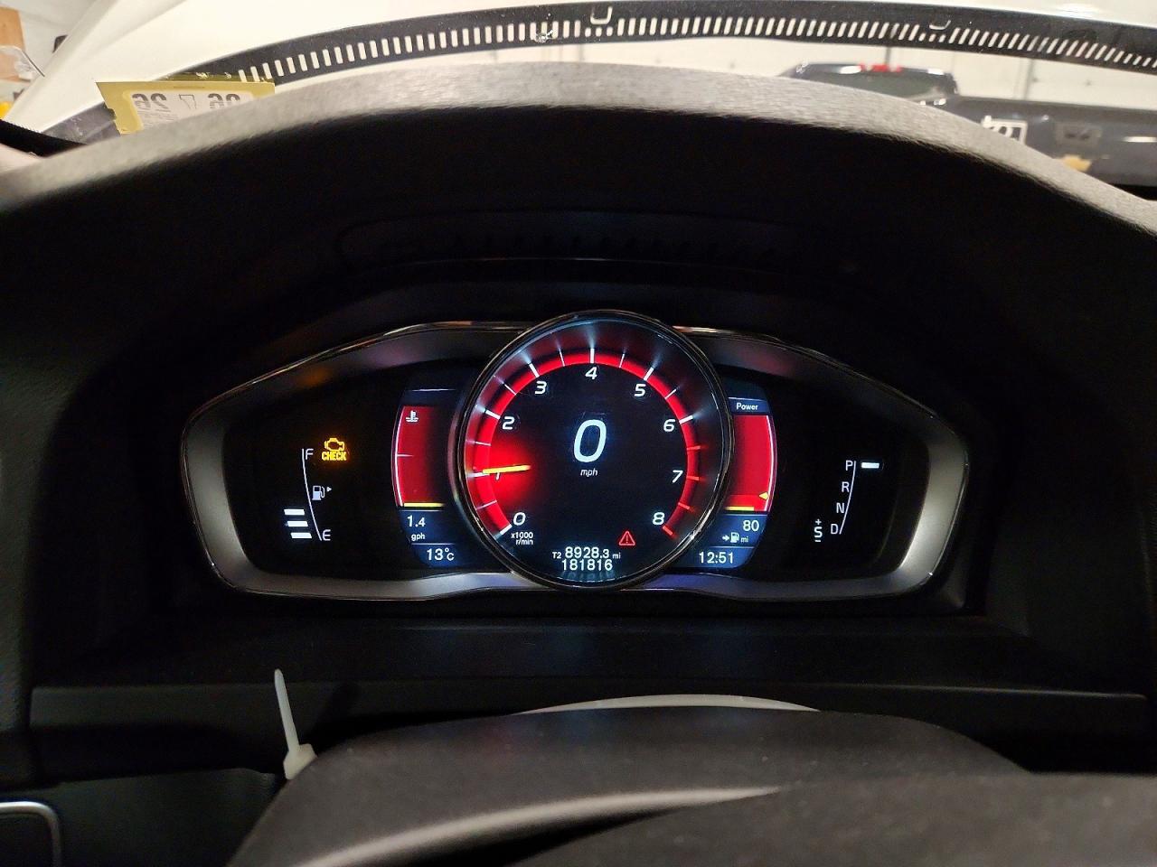 2015 Volvo V60 Premier - zdjęcie 9