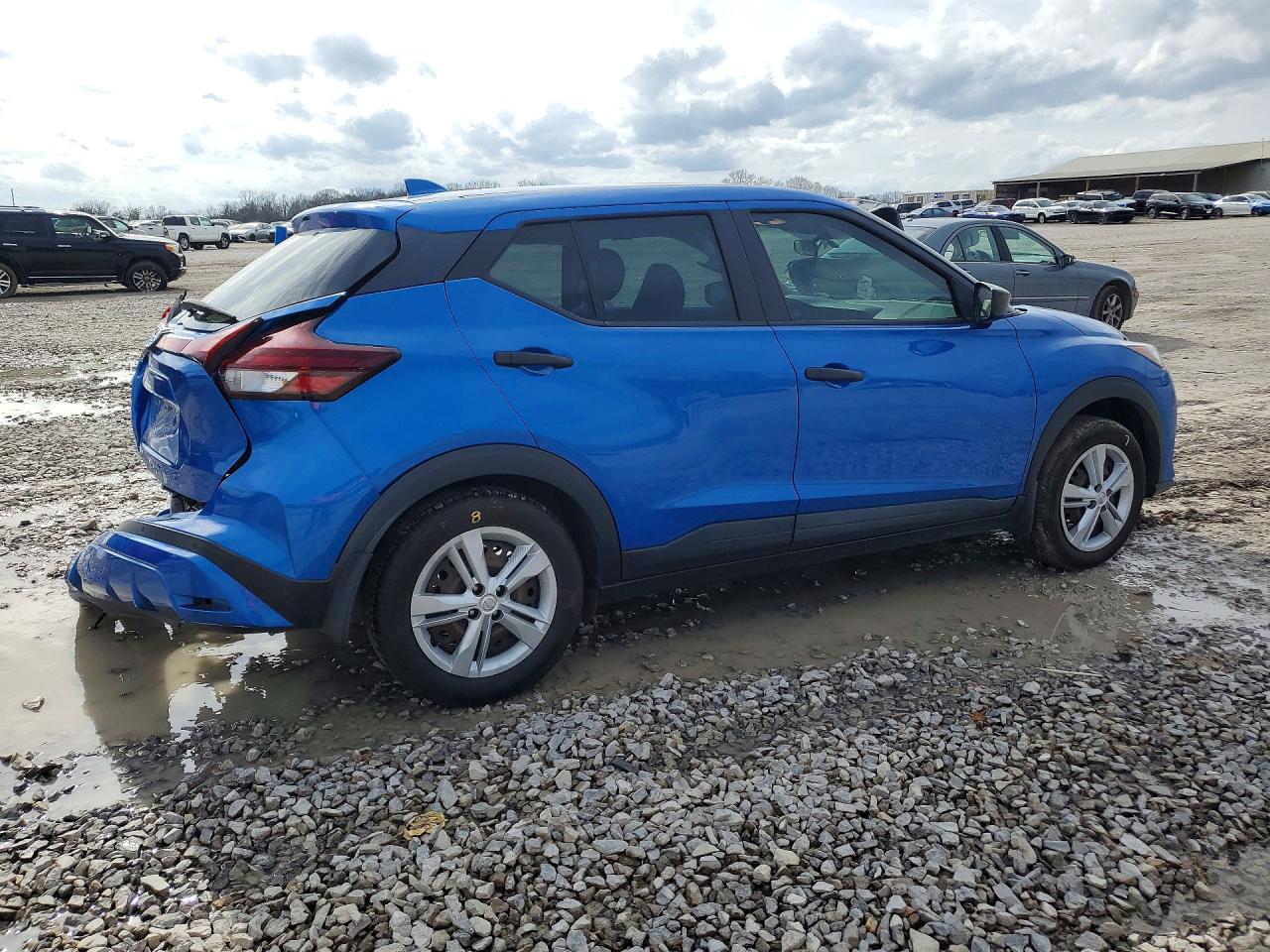 2021 Nissan Kicks S - zdjęcie 3