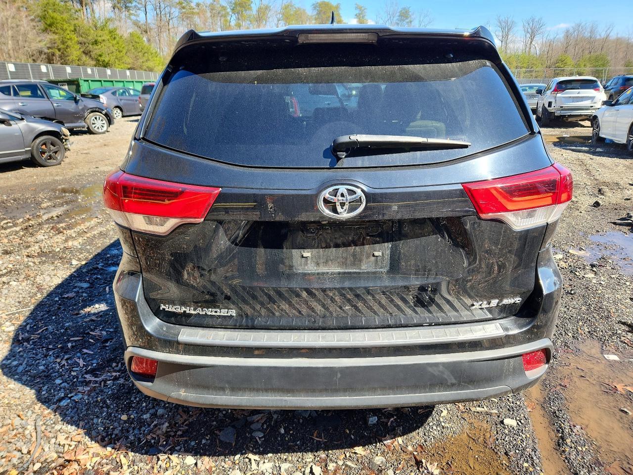 2017 Toyota Highlander Xle - zdjęcie 6