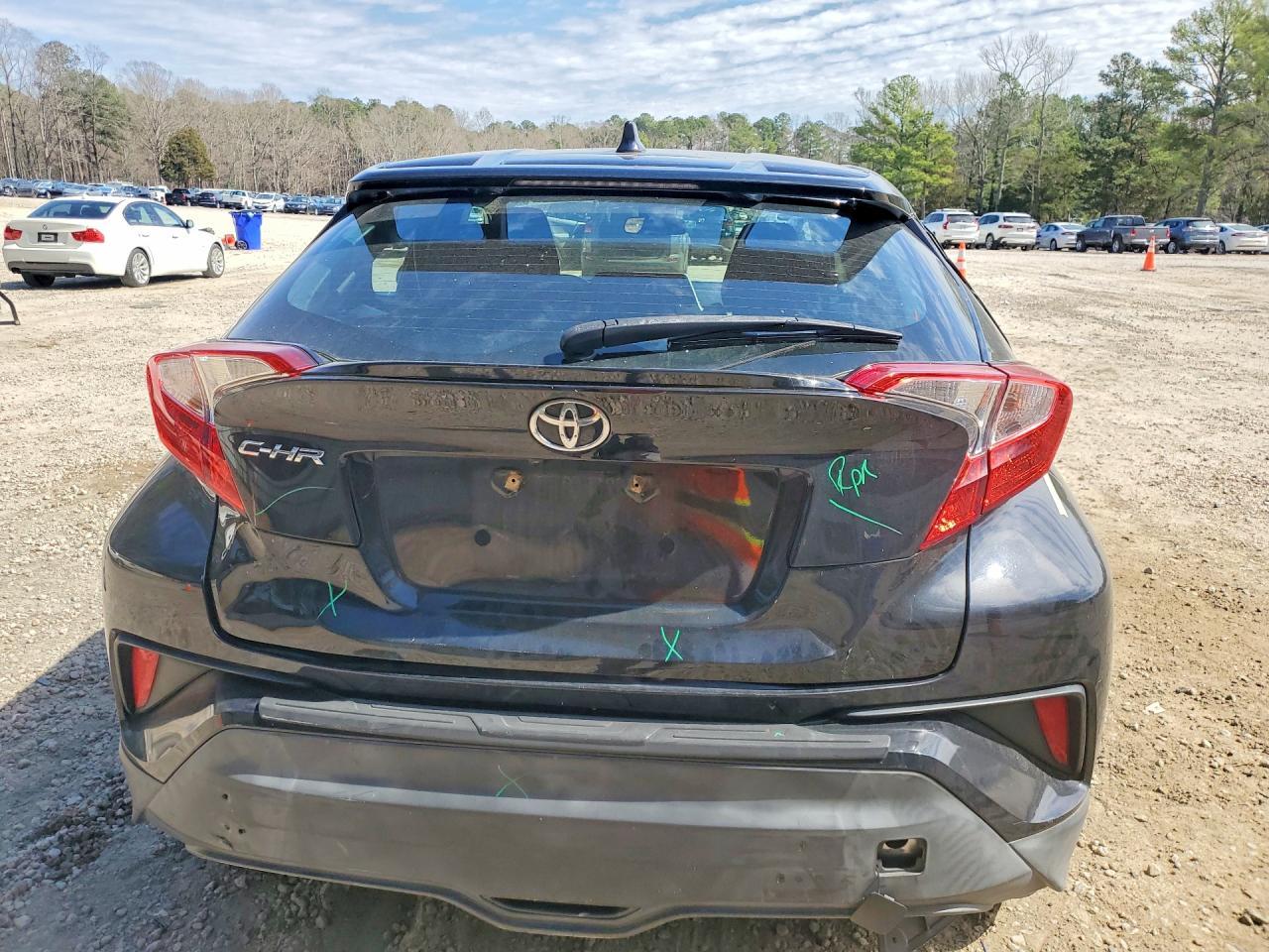 2021 Toyota C-Hr Le - zdjęcie 6