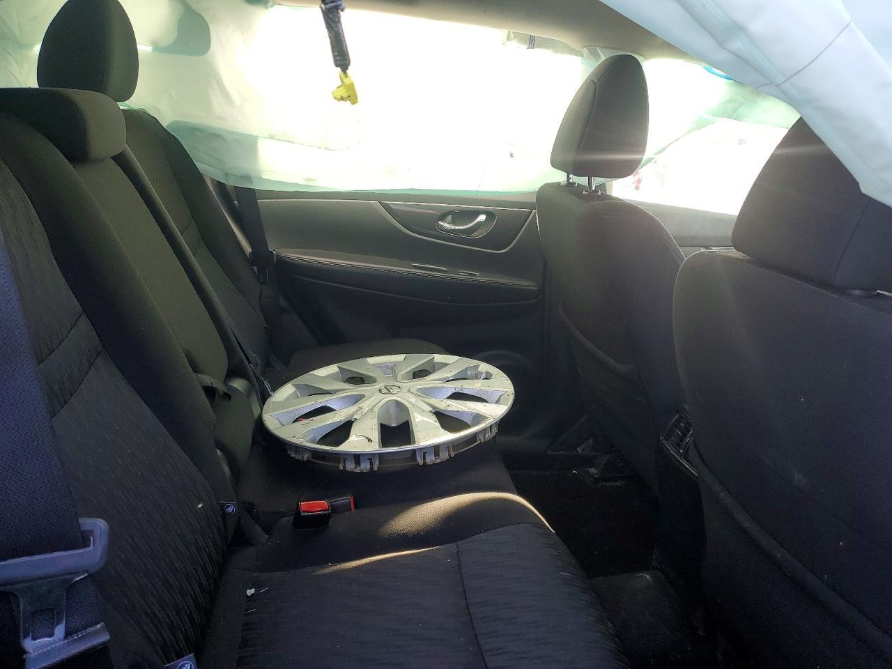 2020 Nissan Rogue S - zdjęcie 11