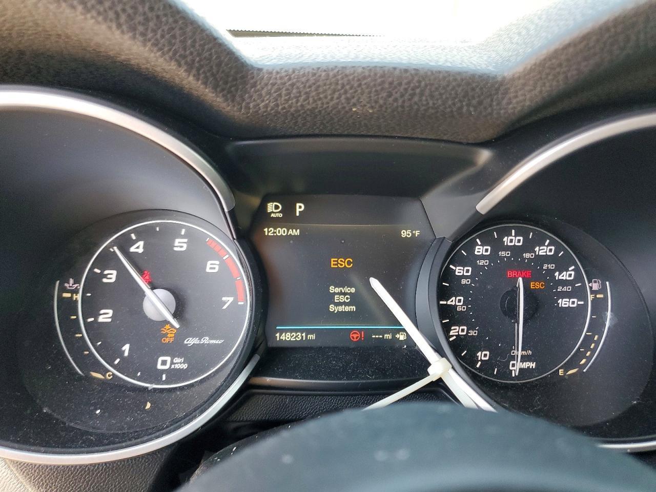 2018 Alfa Romeo Stelvio Ti - zdjęcie 9