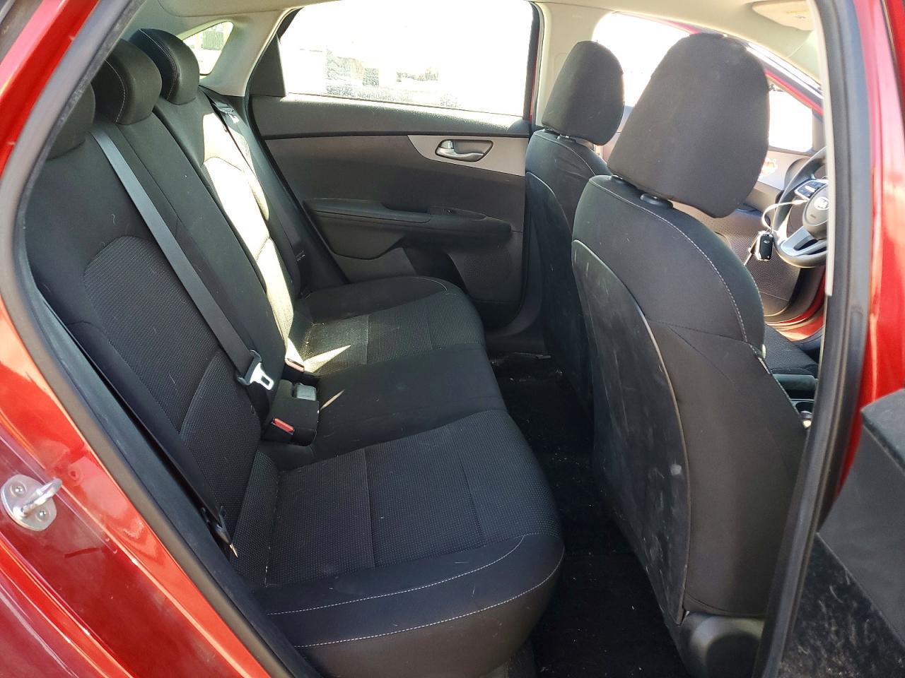 2019 Kia Forte Lxs - zdjęcie 10