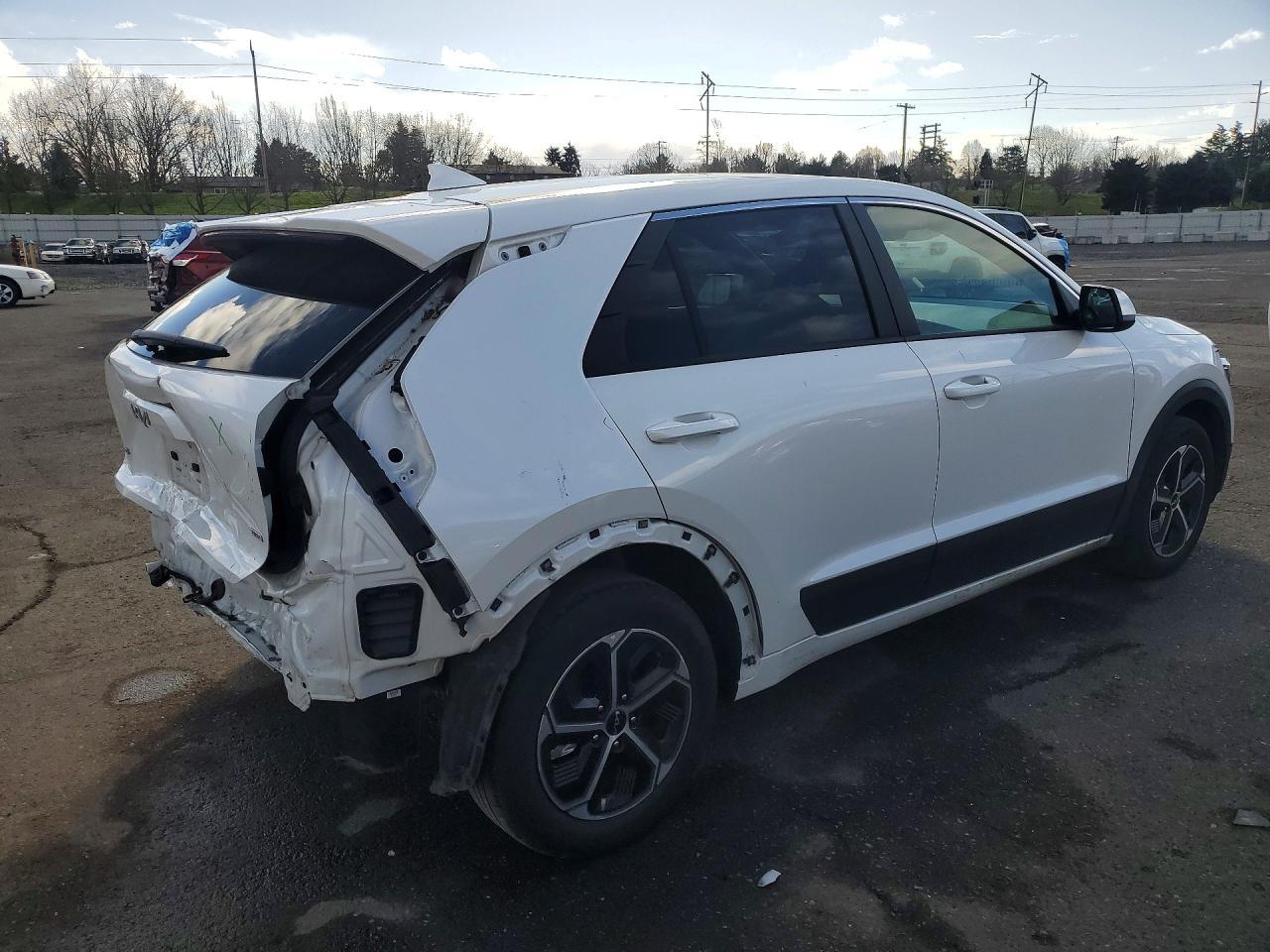 2025 Kia Niro Lx - zdjęcie 3