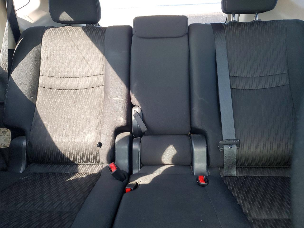 2018 Nissan Rogue S - zdjęcie 10