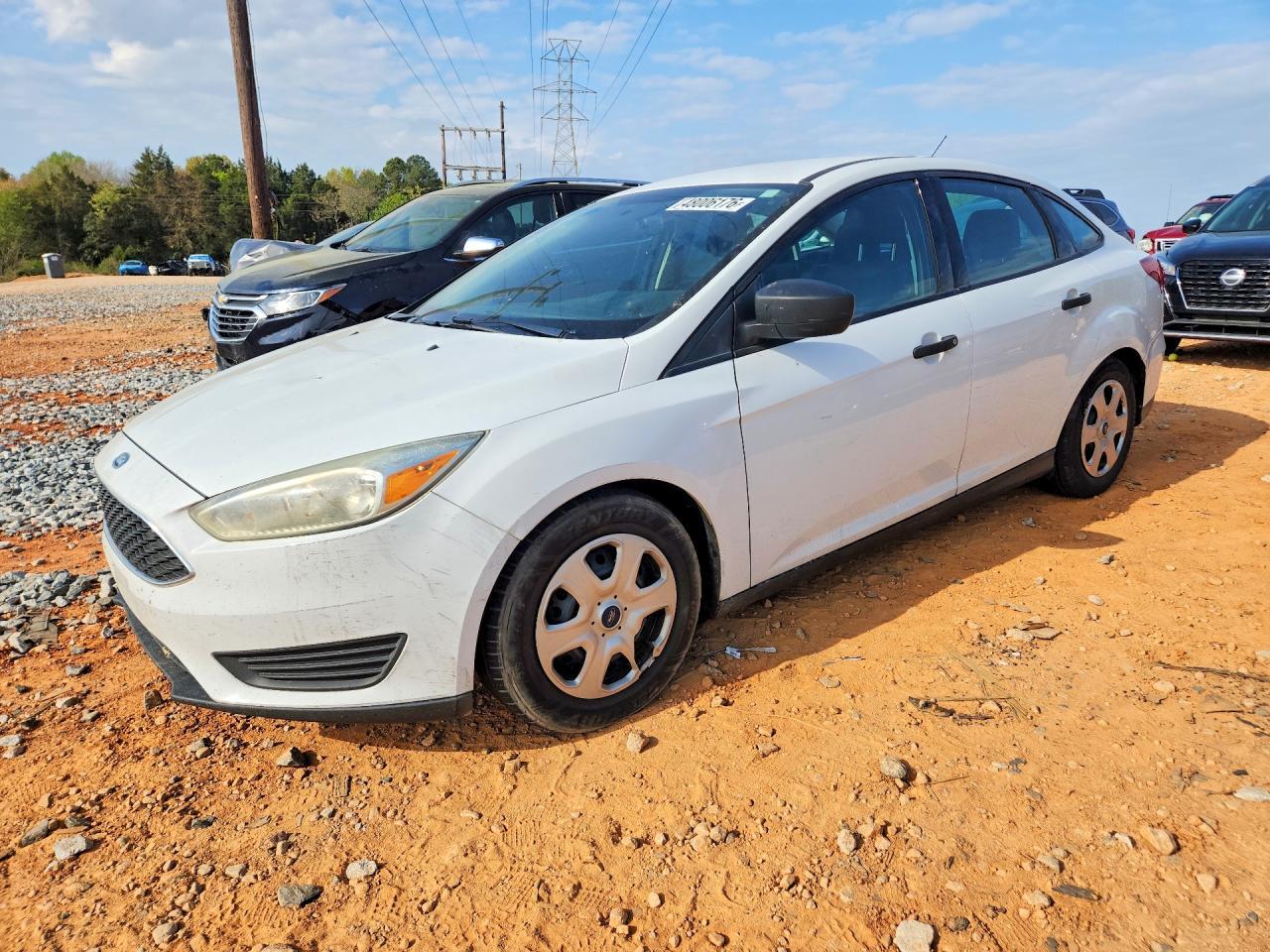 2016 Ford Focus S - zdjęcie główne