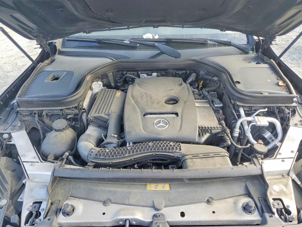 2018 Mercedes-Benz Glc 300 - zdjęcie 11