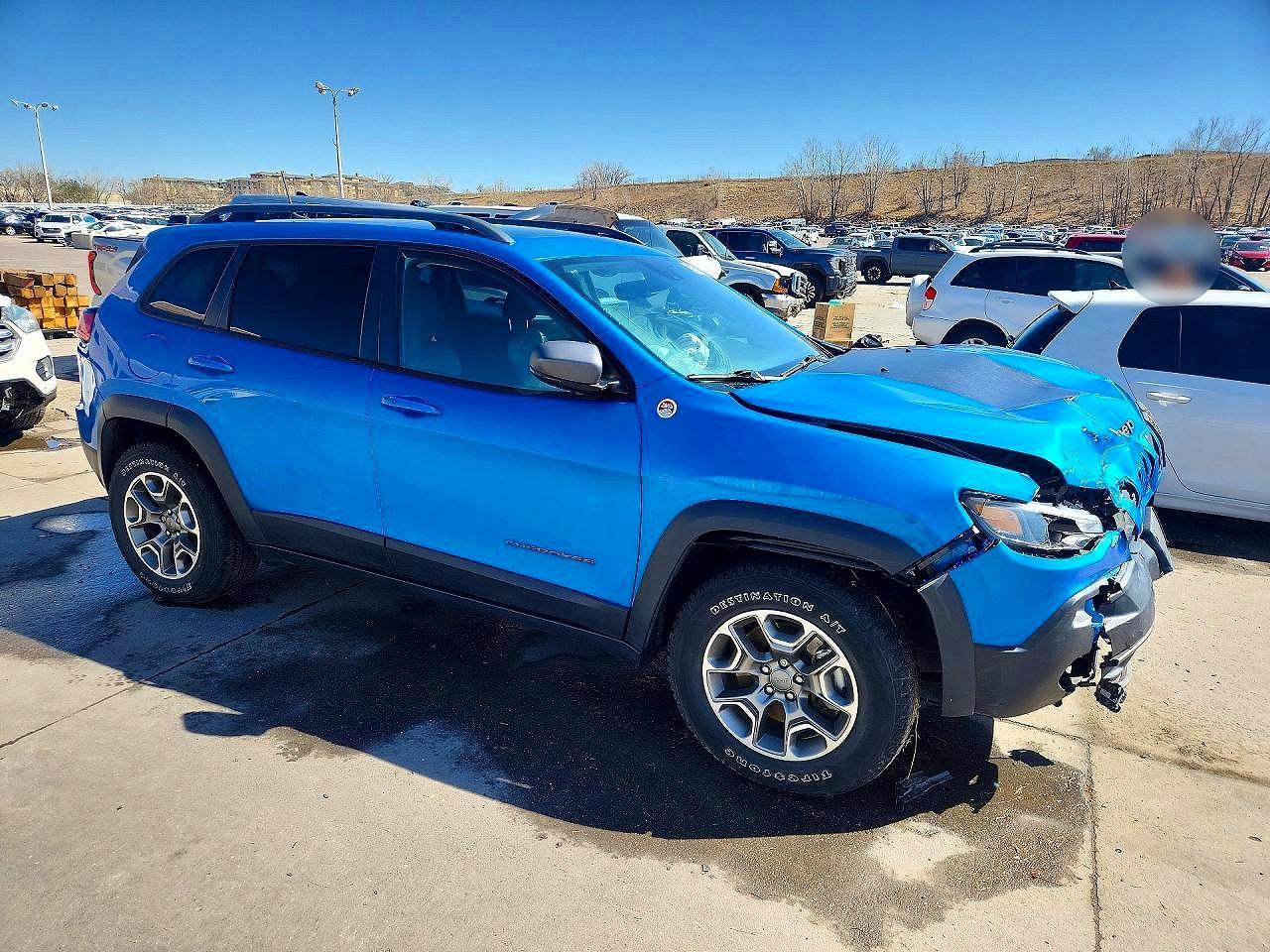 2021 Jeep Cherokee Trailhawk - zdjęcie 4