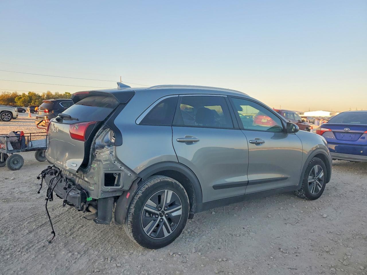 2022 Kia Niro Lxs Special Edition - zdjęcie 3