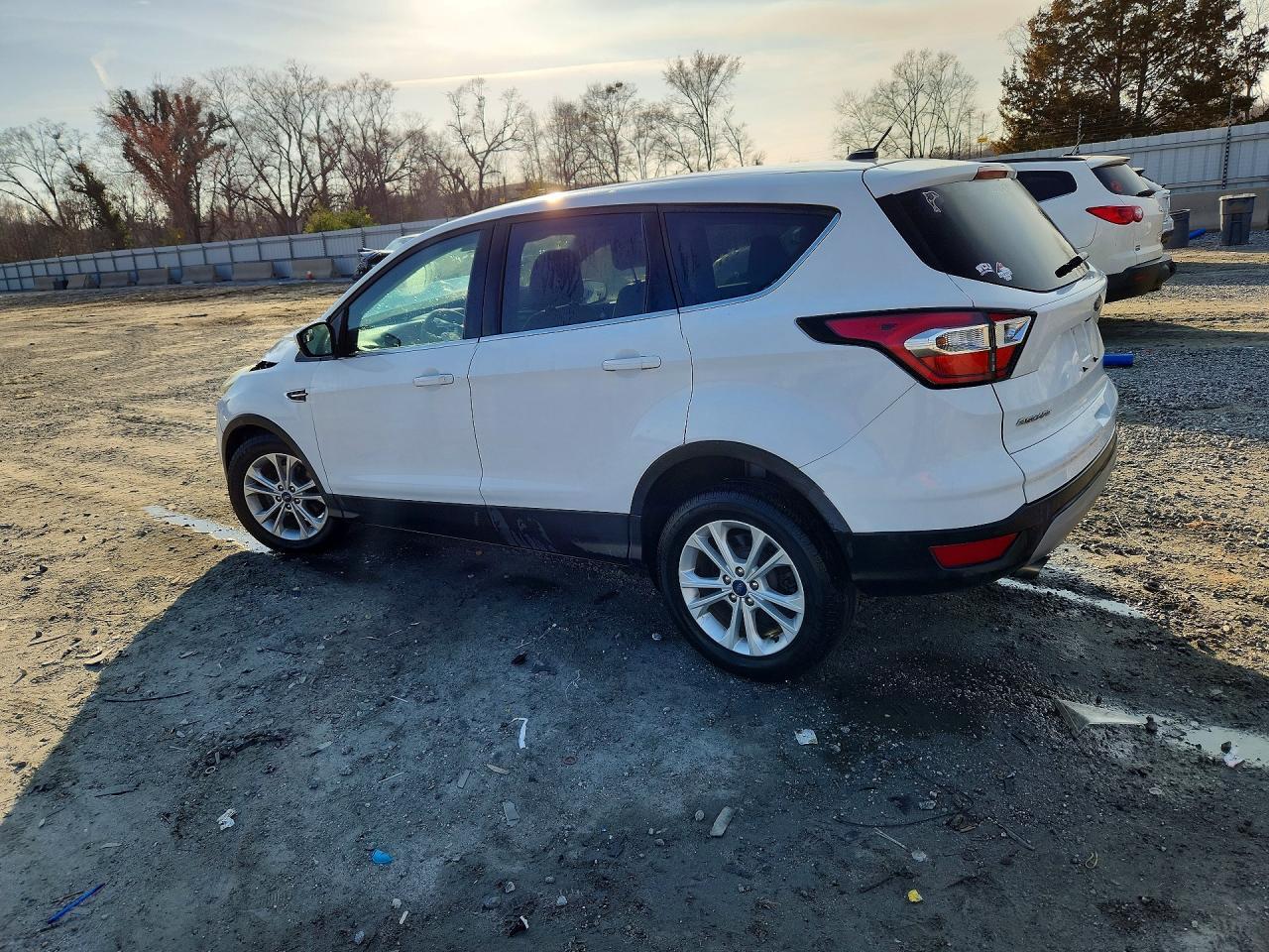2017 Ford Escape Se - zdjęcie 2