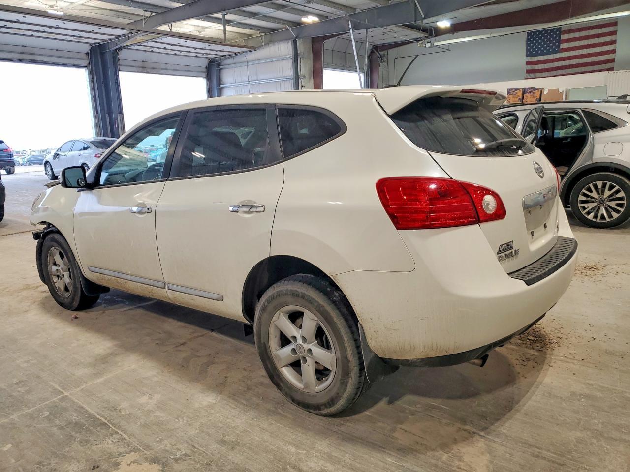 2013 Nissan Rogue S - zdjęcie 2