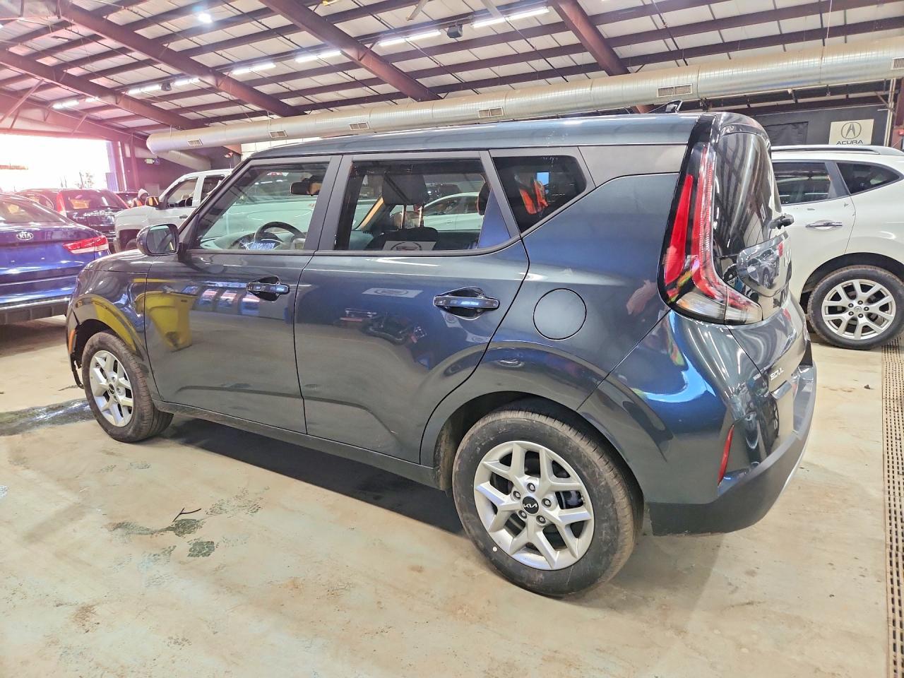 2025 Kia Soul Lx - zdjęcie 2