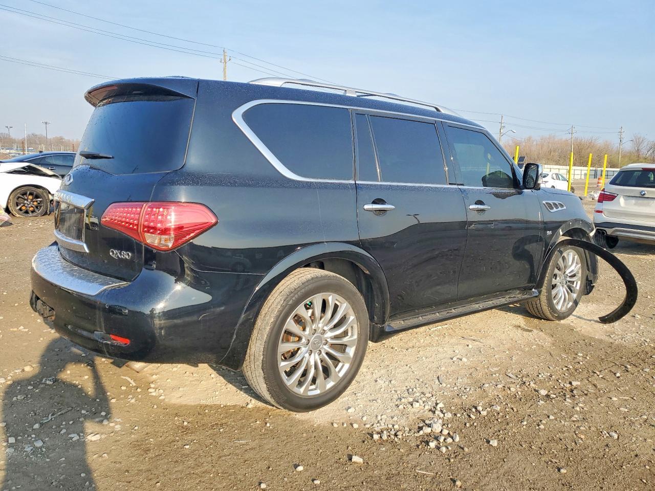 2017 Infiniti Qx80 - zdjęcie 3
