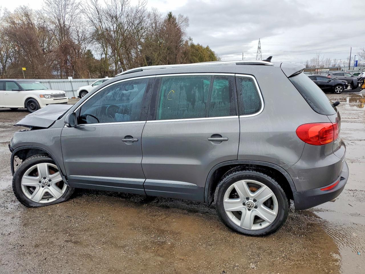 2016 Volkswagen Tiguan Comfortline - zdjęcie 2