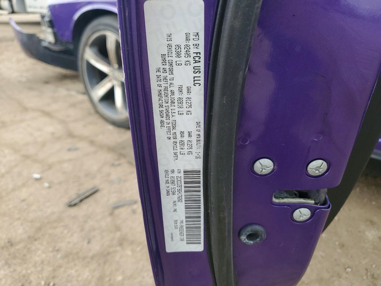 2016 Dodge Challenger R - zdjęcie 12