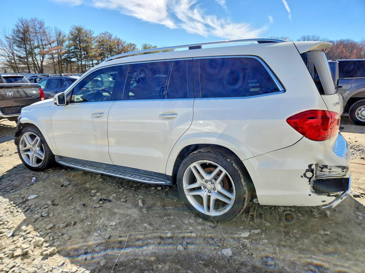 2015 Mercedes-Benz Gl 550 4Matic - zdjęcie 2