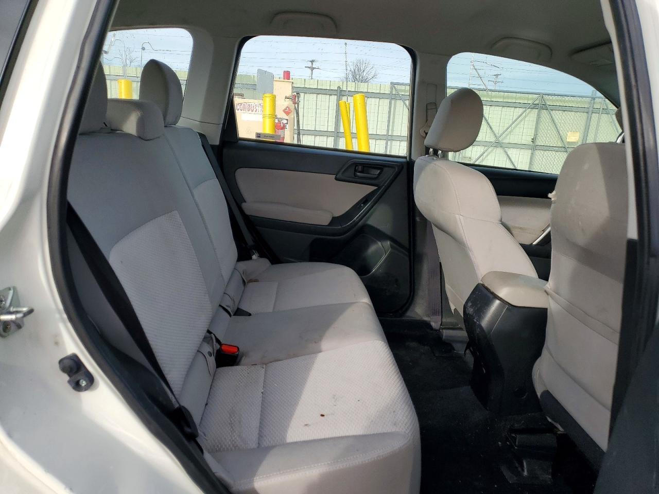 2015 Subaru Forester 2.5I - zdjęcie 11