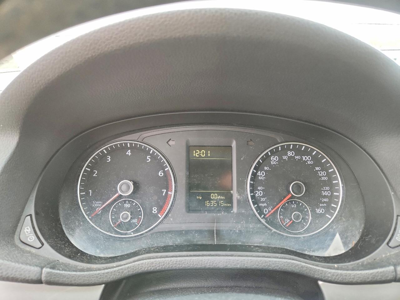 2015 Volkswagen Passat S - zdjęcie 9