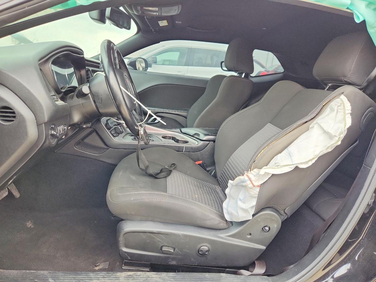 2022 Dodge Challenger Gt - zdjęcie 7