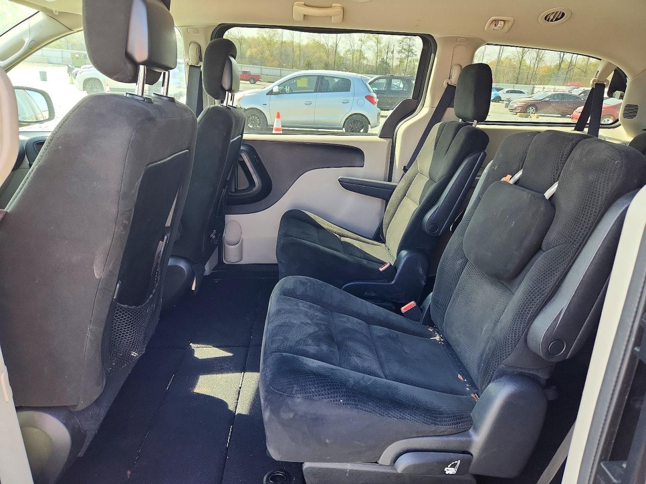 2016 Dodge Grand Caravan Sxt - zdjęcie 11