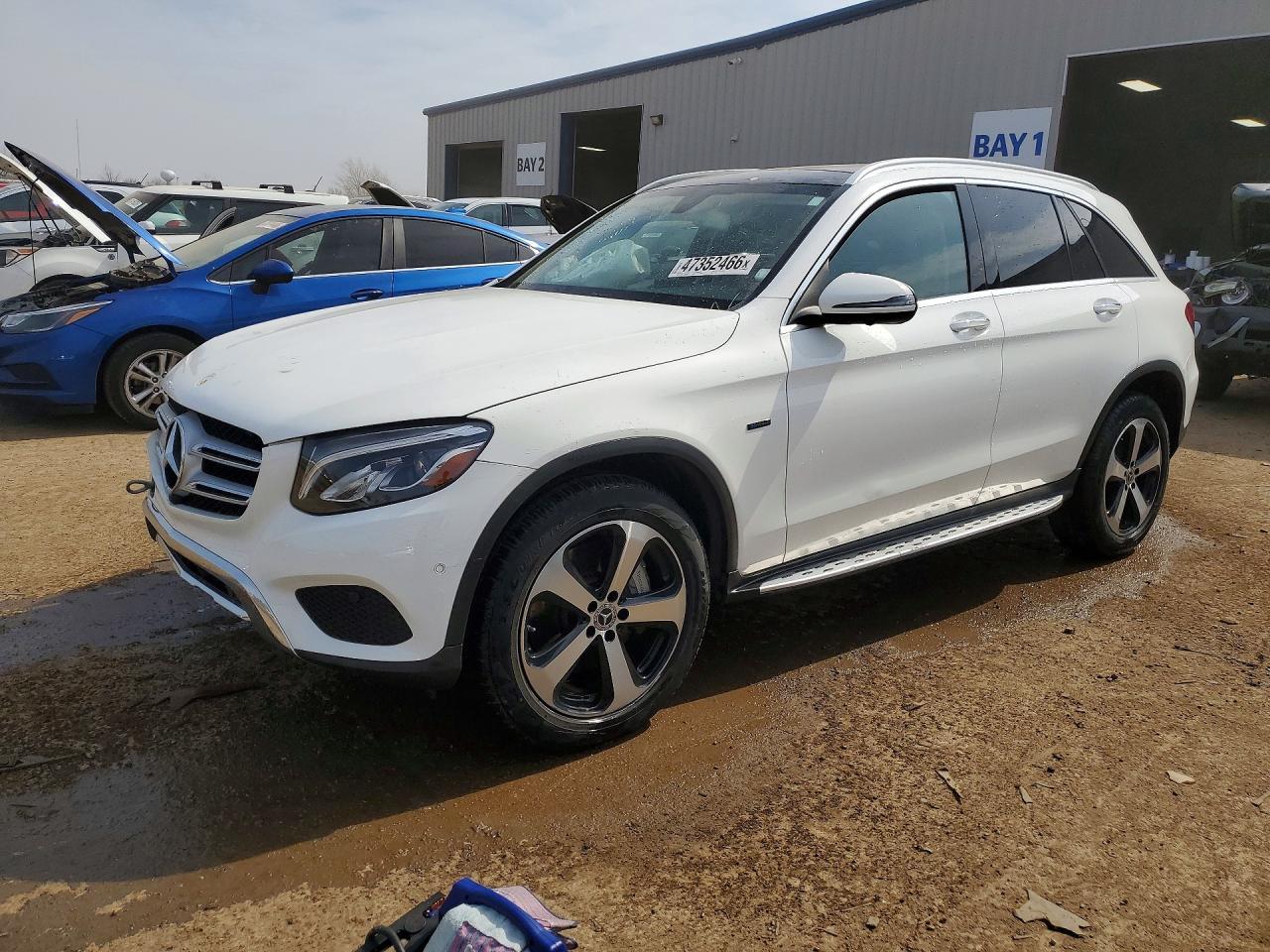 2019 Mercedes-Benz Glc 350E - zdjęcie główne