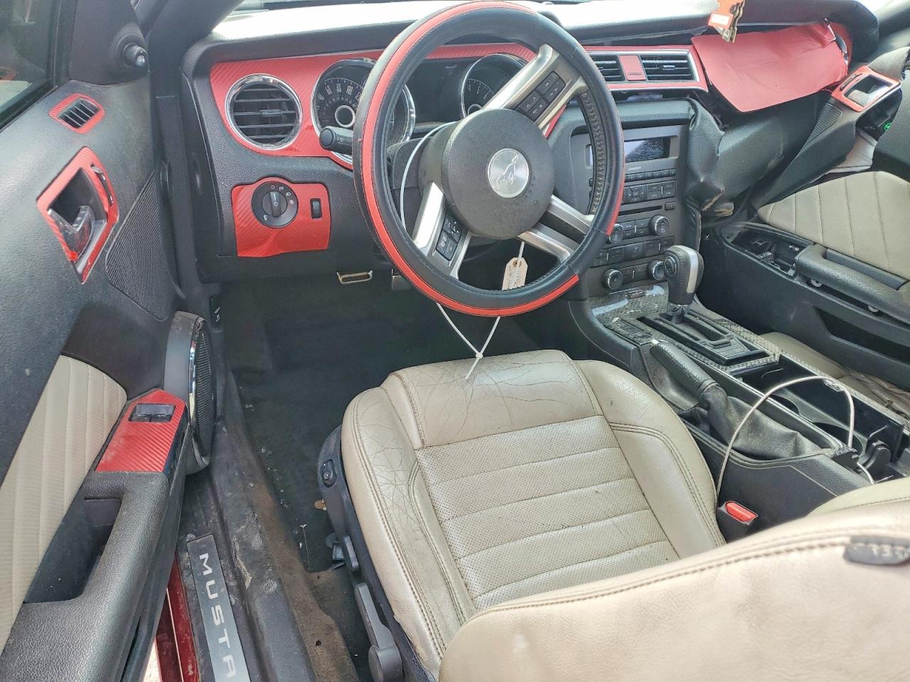 2014 Ford Mustang - zdjęcie 8