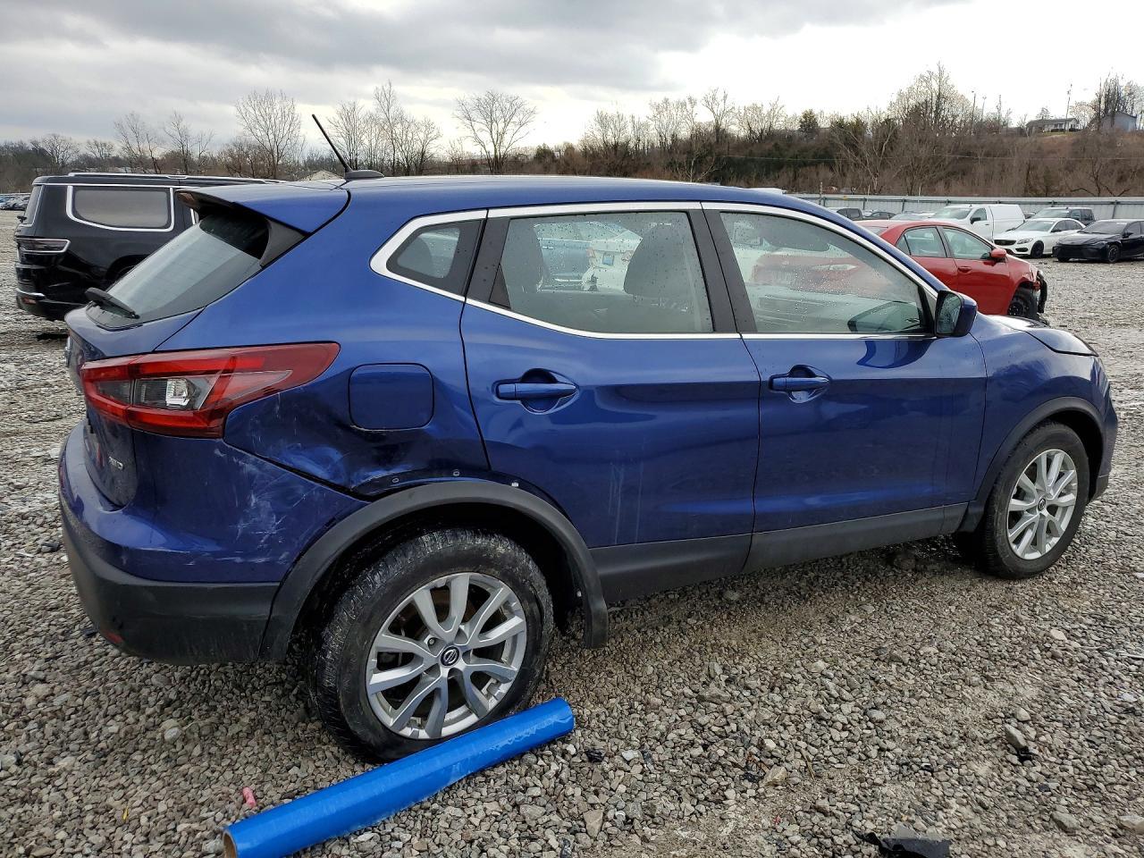 2022 Nissan Rogue Sport S - zdjęcie 3