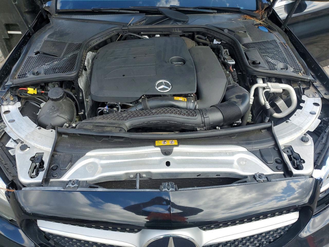 2020 Mercedes-Benz C 300 4Matic - zdjęcie 11