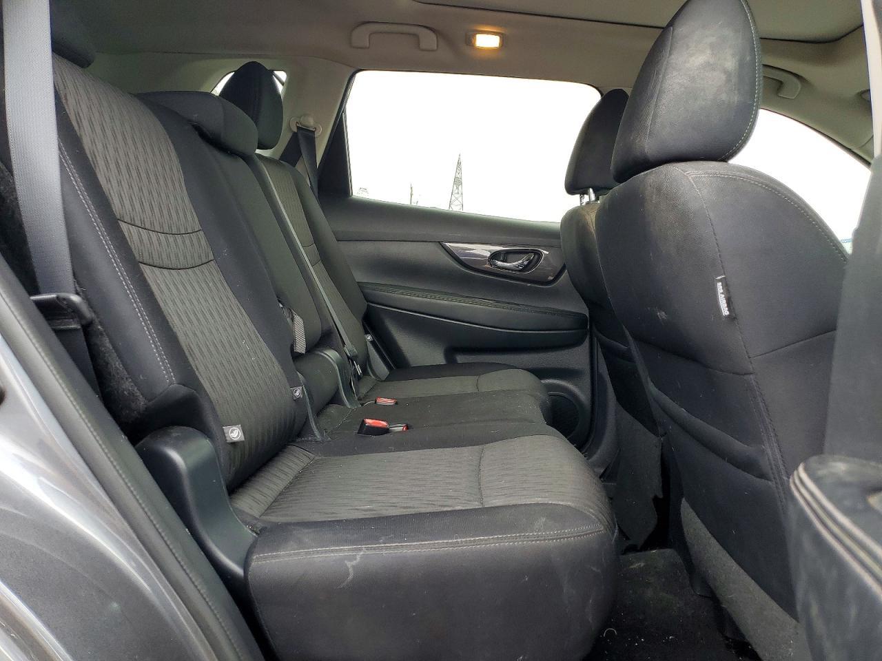 2018 Nissan Rogue S - zdjęcie 11