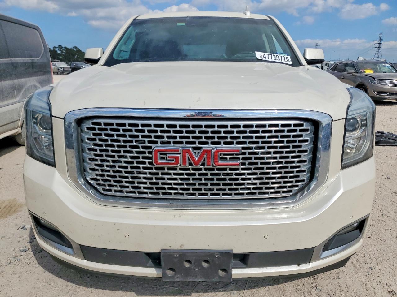 2015 GMC Yukon Denali - zdjęcie 5