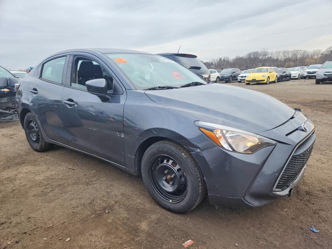 2020 Toyota Yaris L - zdjęcie 4