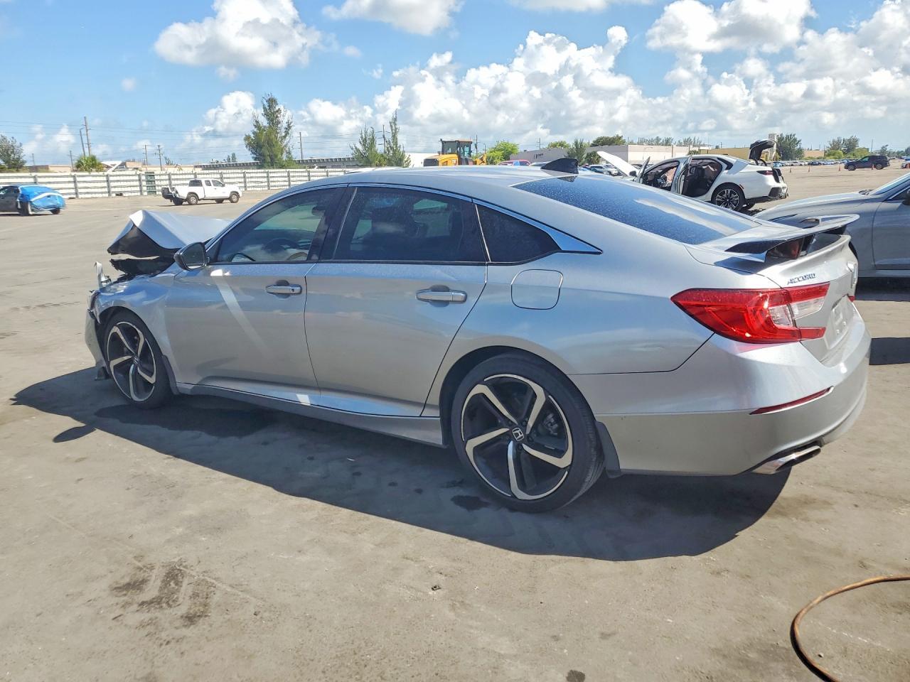 2022 Honda Accord Sport Se - zdjęcie 2