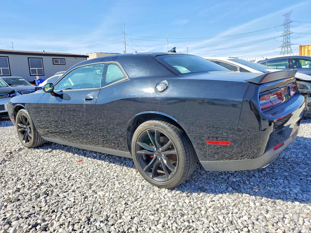 2016 Dodge Challenger Sxt - zdjęcie 2