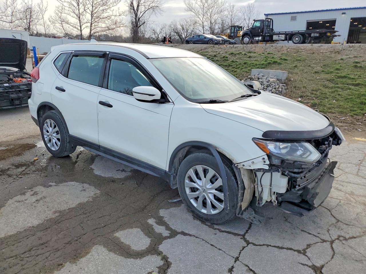 2018 Nissan Rogue S - zdjęcie 4