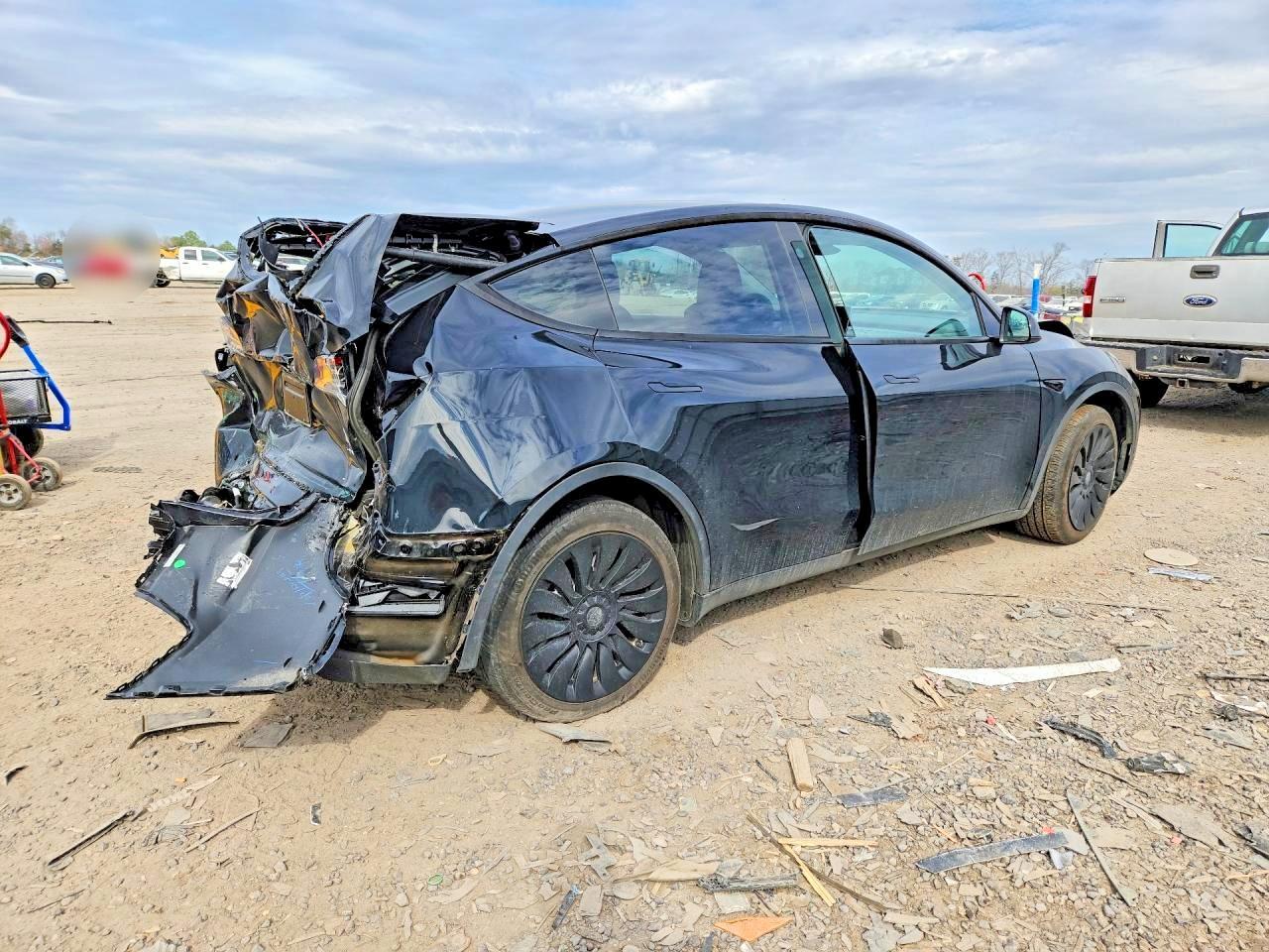 2023 Tesla Model Y - zdjęcie 3