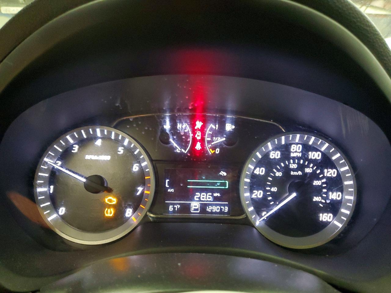 2015 Nissan Sentra Sr - zdjęcie 9