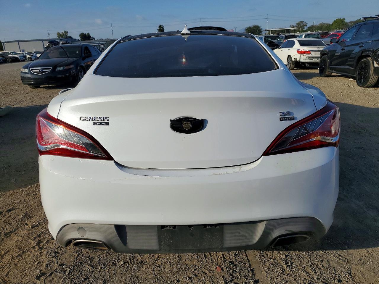 2014 Hyundai Genesis Coupe 3.8 R-Spec - zdjęcie 6