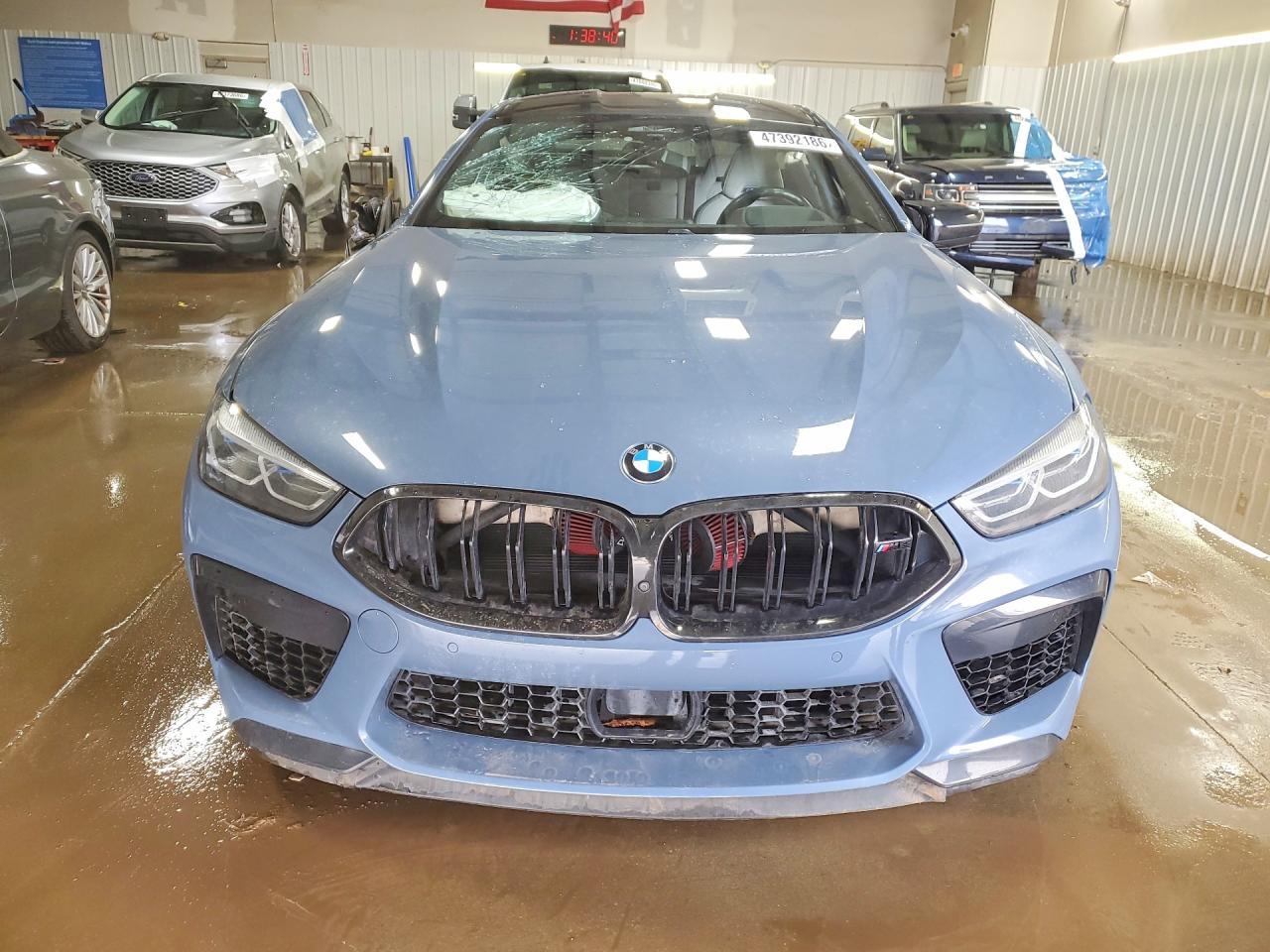 2022 BMW M8 - zdjęcie 5
