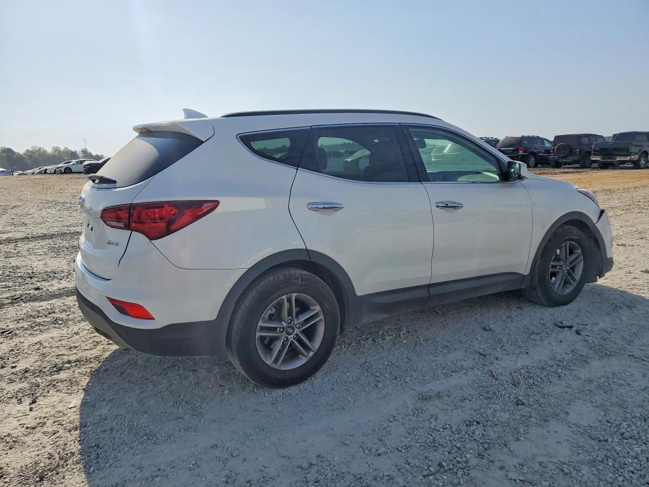 2017 Hyundai Santa Fe Sport 2.4L - zdjęcie 3