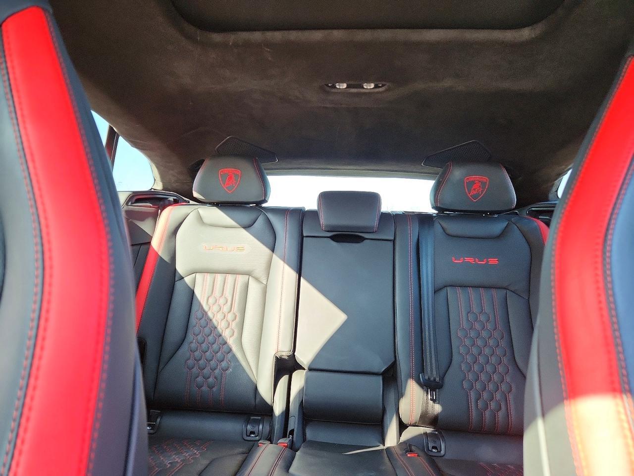 2024 Lamborghini Urus S - zdjęcie 10