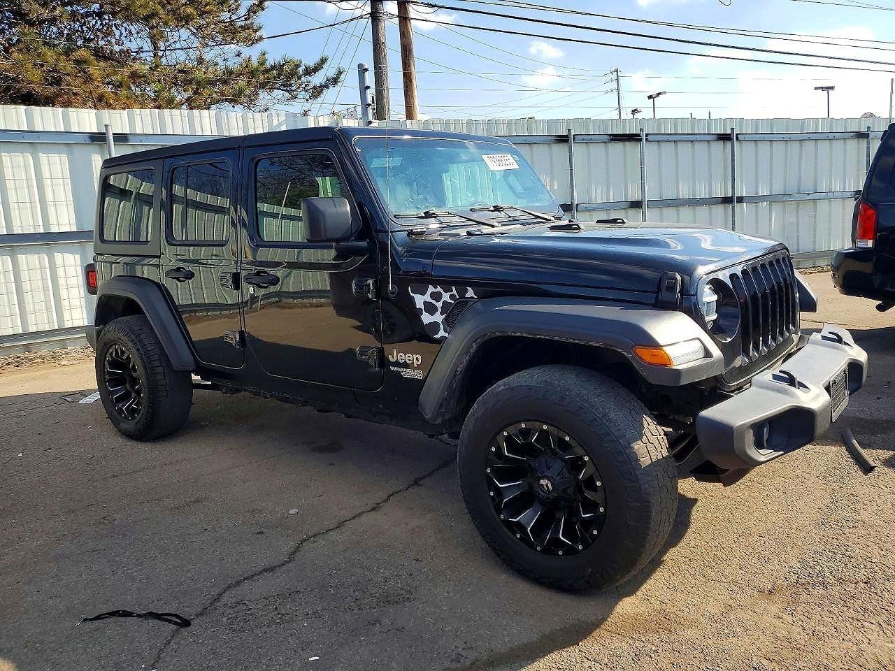2020 Jeep Wrangler Unlimited Sport - zdjęcie 4
