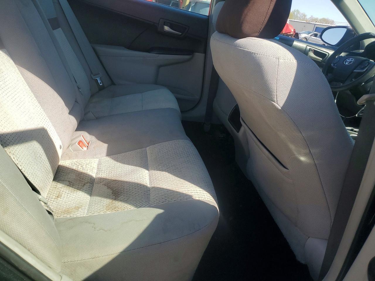 2013 Toyota Camry Le - zdjęcie 10