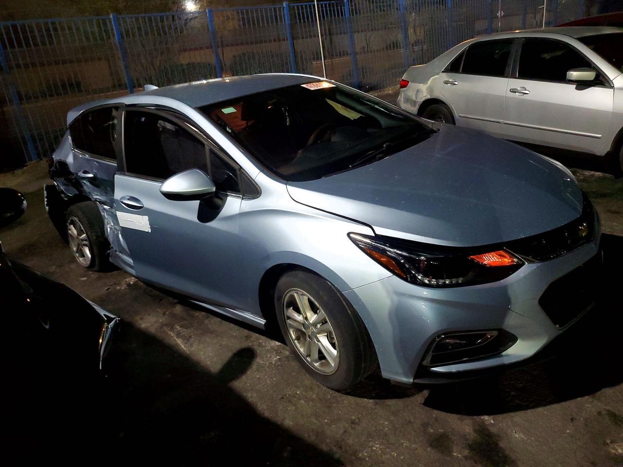 2017 Chevrolet Cruze Lt - zdjęcie 4