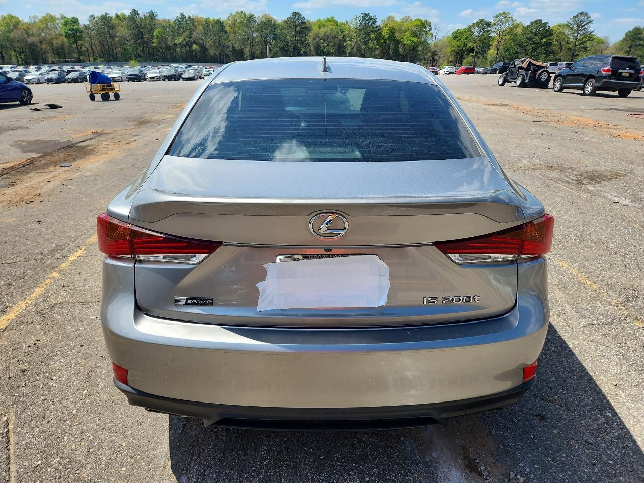 2017 Lexus Is 200T Base - zdjęcie 6
