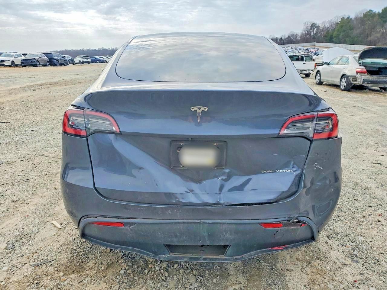 2023 Tesla Model Y - zdjęcie 6