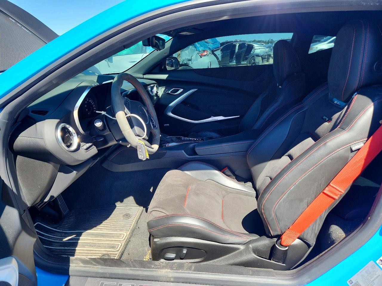 2022 Chevrolet Camaro Zl1 - zdjęcie 7